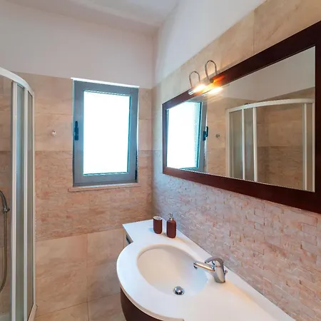 Villa Casa Peveragno Near Butterflies Paradíszi